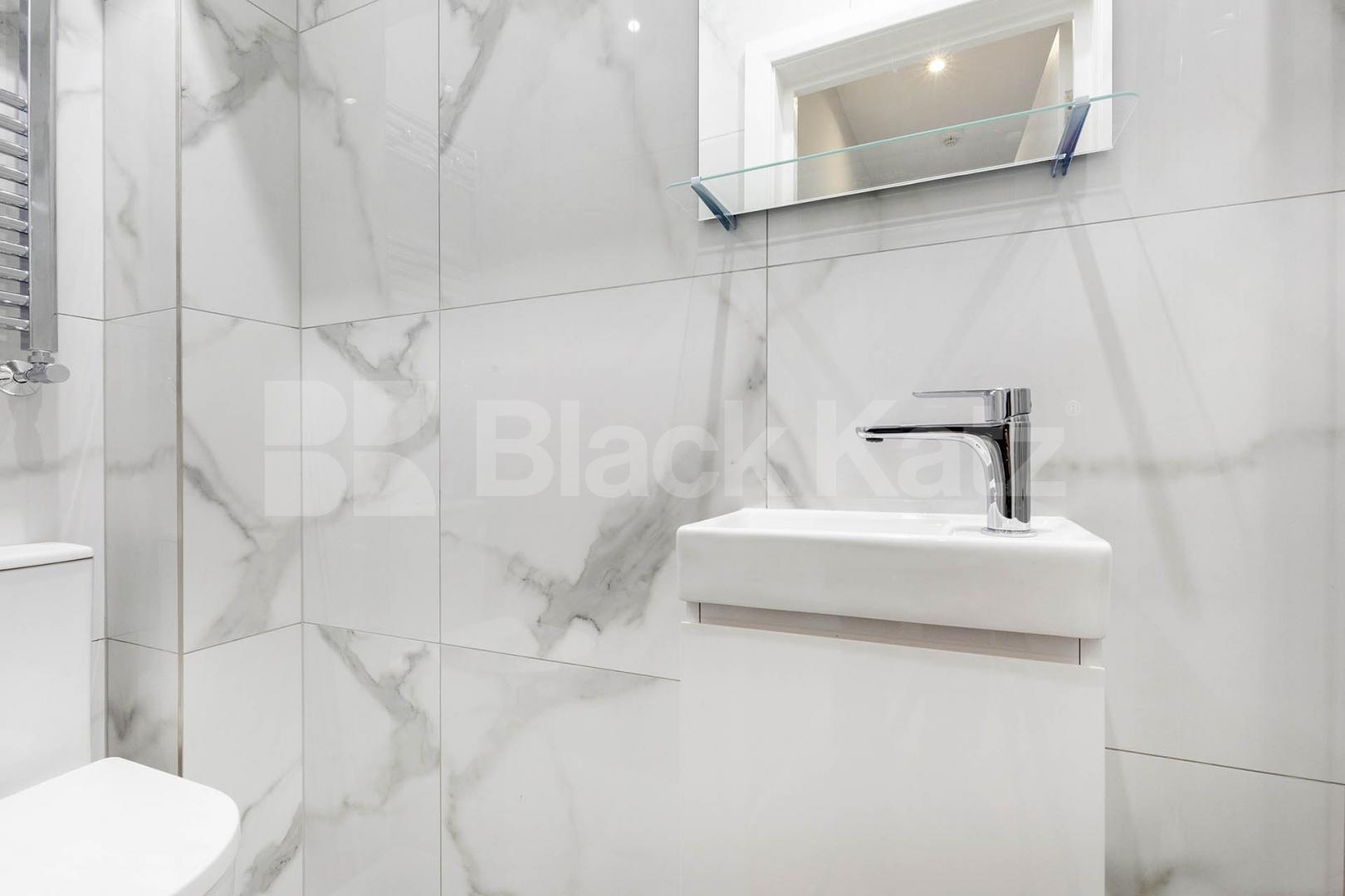 Newly refurbished one bed in Marylebone and mins to Regents Park Bell Street, Marylebone